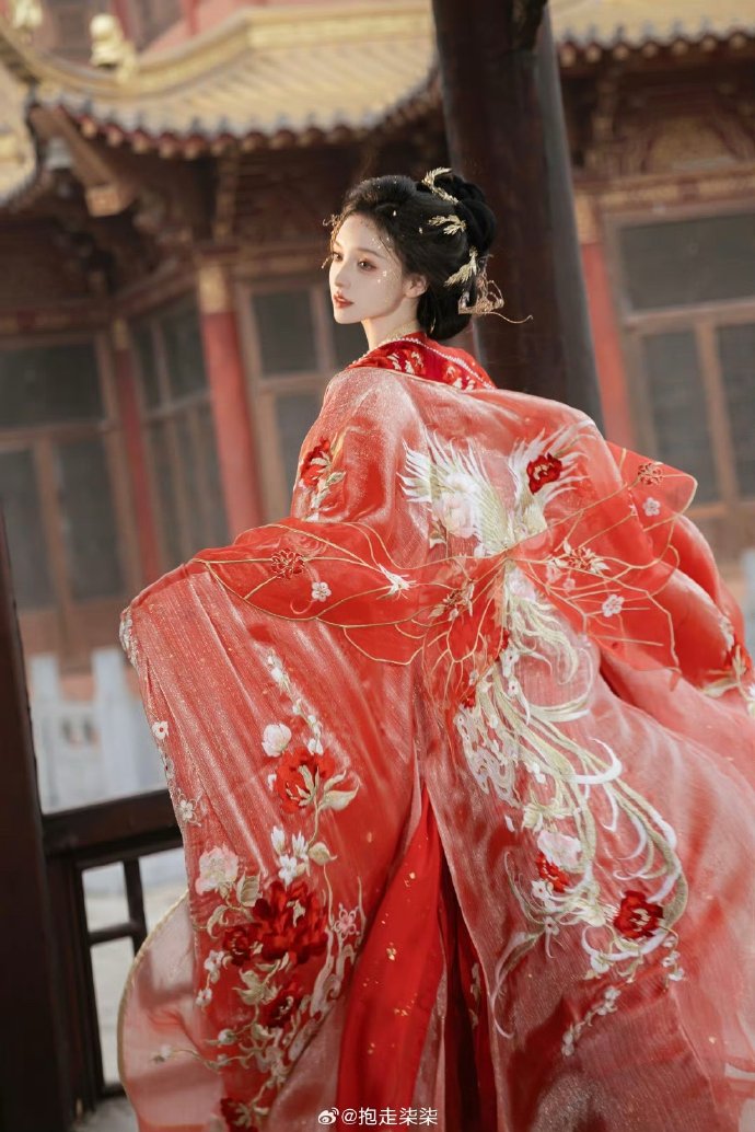 《百花杀》皇子团颜值爆表，身高统一180cm以上，叶祖新最矮，徐正溪第二